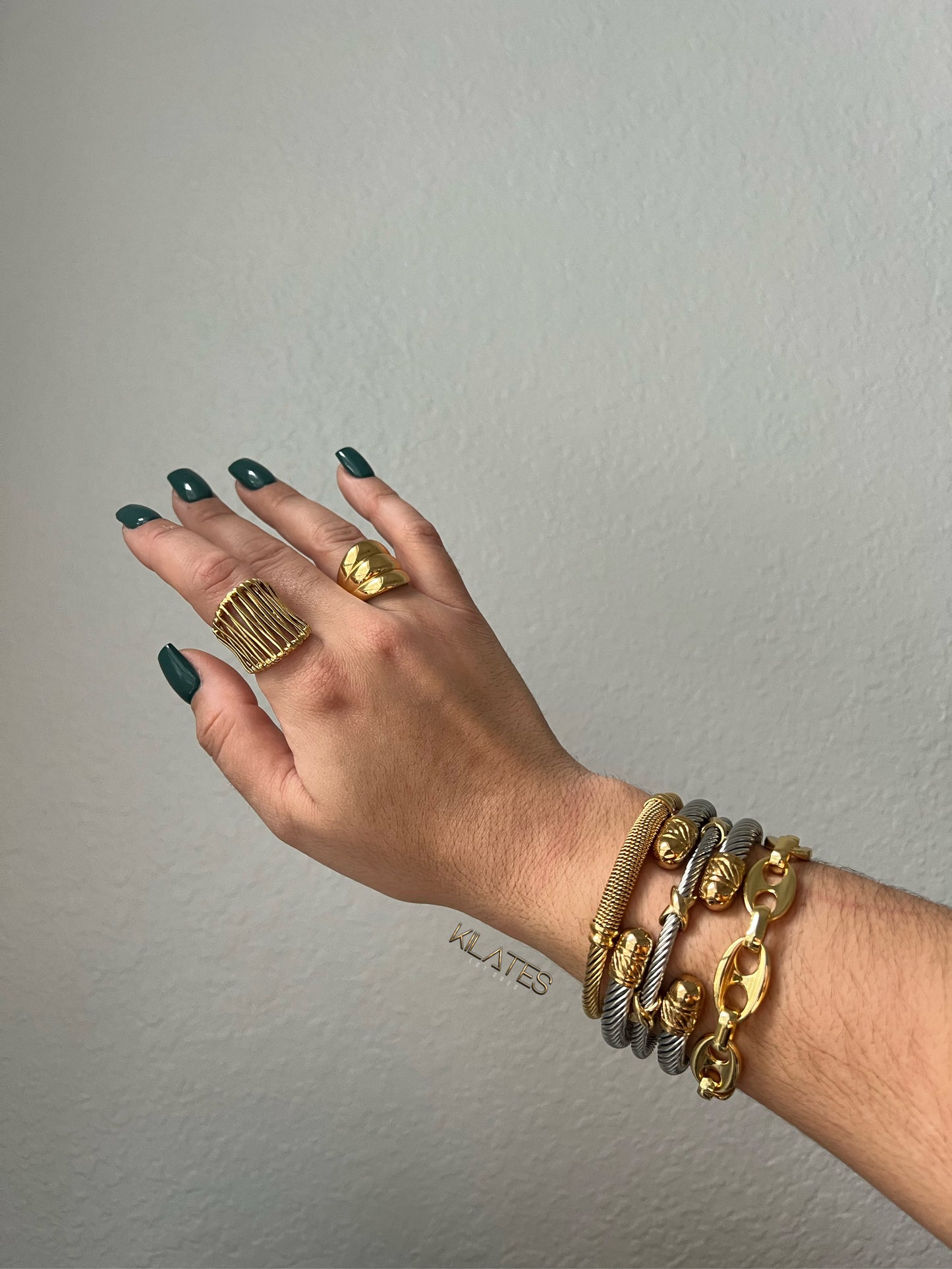 Leonor Cuff