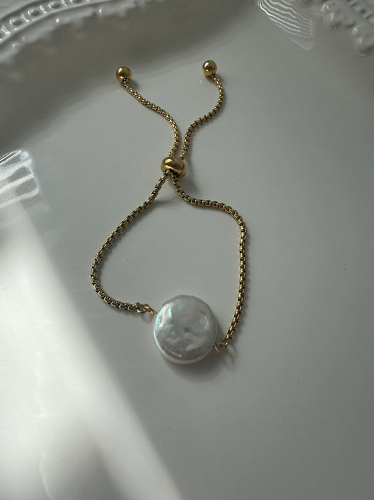 One Pearl Bracelet