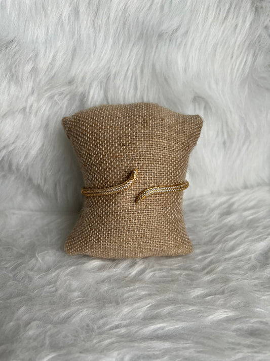 Finesse Cuff